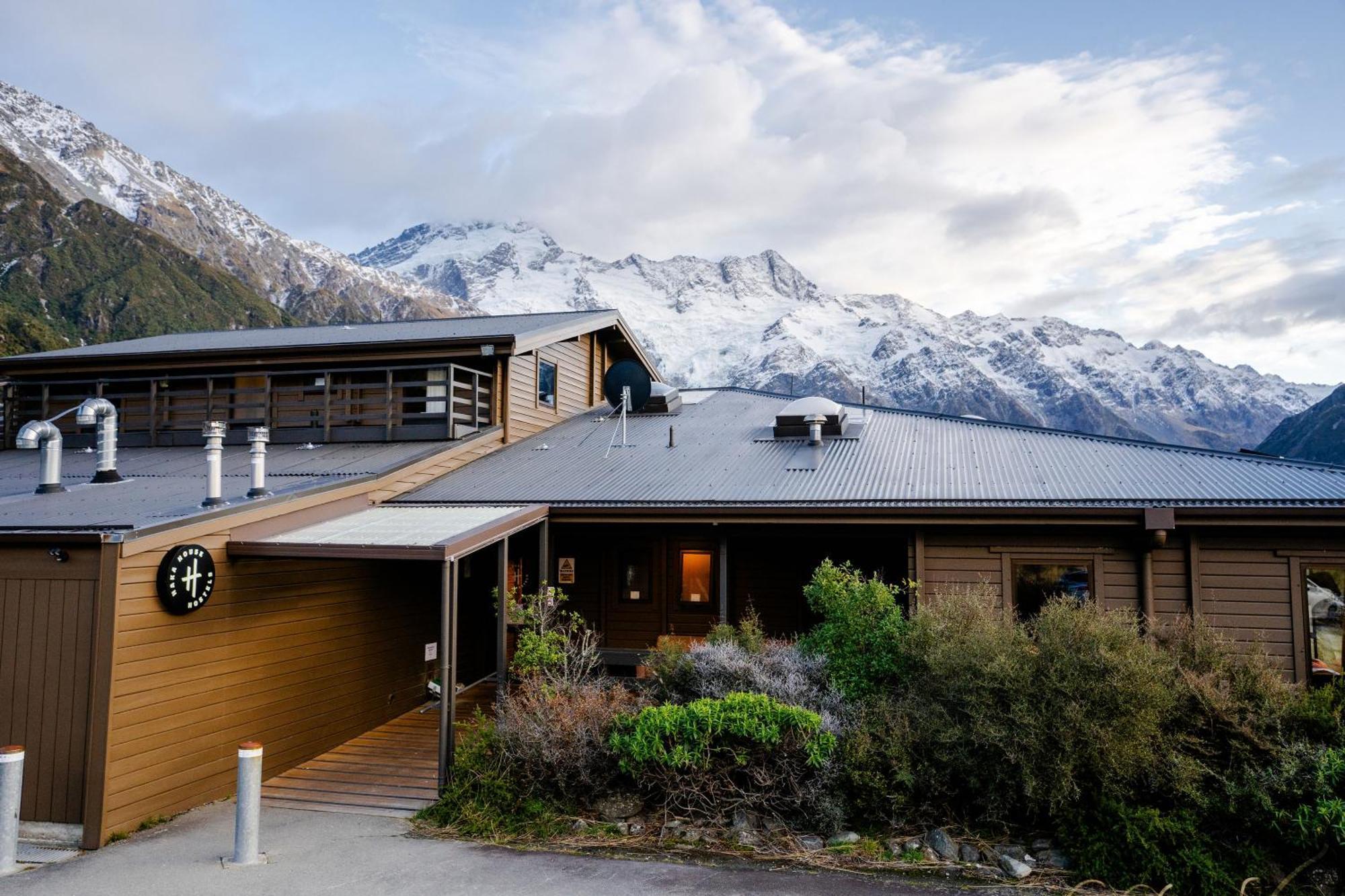 Haka House Aoraki Mt Cook Hostel Aoraki / Mount Cook Buitenkant foto