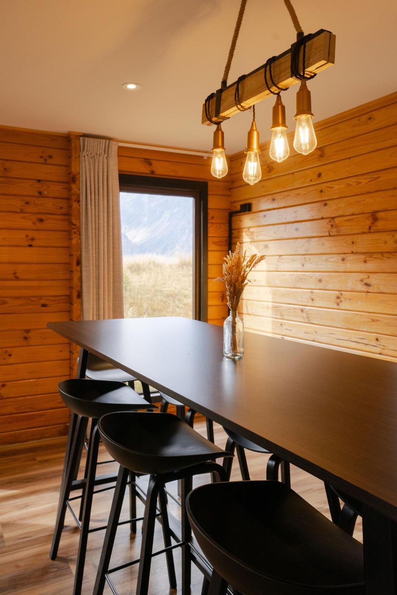 Haka House Aoraki Mt Cook Hostel Aoraki / Mount Cook Buitenkant foto